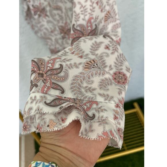 Loft Women's Beautiful Blouse - Delicate Print, Size Small Cream Pink - Picture 7 of 10
